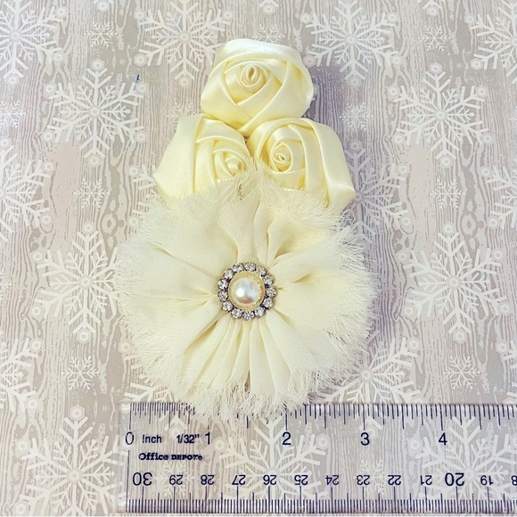 Floral Bridal Formal Hair Hat Coat Clothing Clip-on Accent Cream Satin & Chiffon - Picture 3 of 4